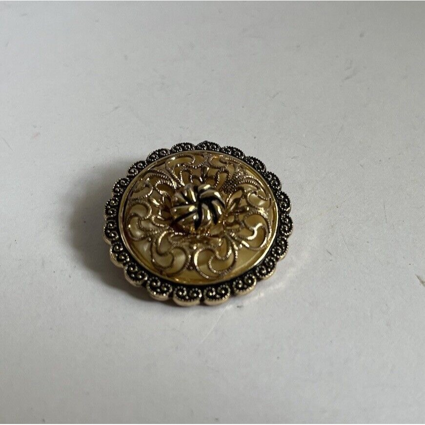Vintage W Germany Filigree Scarf Clip Gold Tone 15 Round 20$